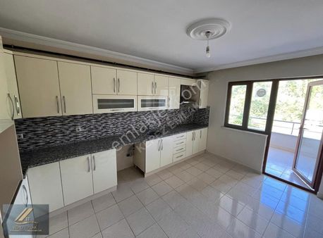 Kepez Emlak'tan Belen Mevkinde Ana Yola Yakın 3+1 Kiralık Daire