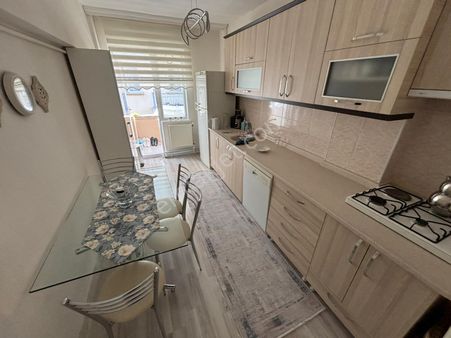 Şehir Hast. Yakını Cadde Üzeri 3+1 Orta Kat Full Yapılı