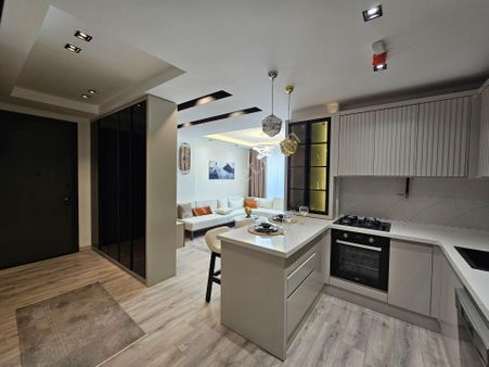 Mersin Mezitli Merkez Mah. 3+1 Gzn Loft Satılık,