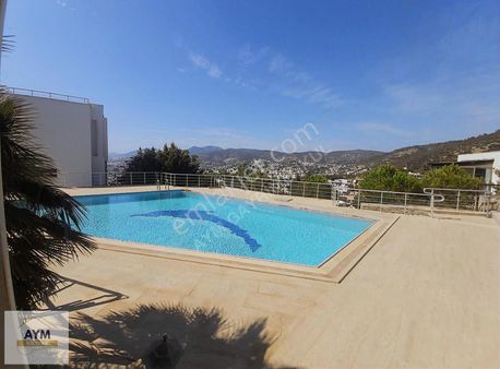 Bodrum Kumbahçe,de Kiralık Havuzlu Sitede 4+2 Mustakil Tripleks