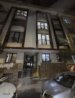 Göztepede Metroya 2 Dk Yürüme Mesafesinde 1+1 Yüksek Giriş