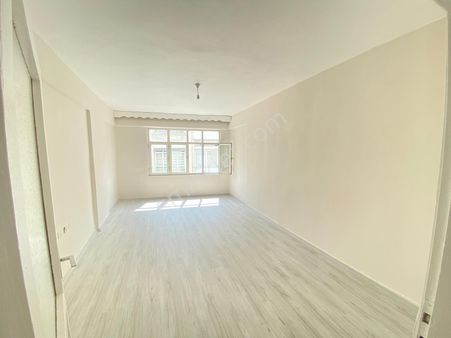 Prestij'den Yeni Mah'de Asansörlü Ayrı Mutfak Geniş 2+1 Daire