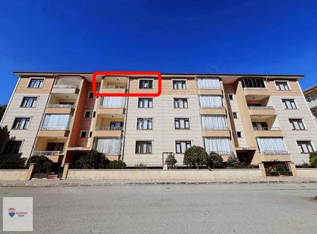 Remax Dem/den Fatih Mah. Diş Hastanesi Üzeri Satılık 3+1 Daire
