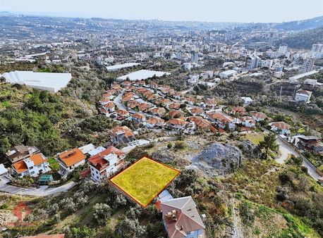 Alanya Oba'da Muhteşem Deniz, Şehir, Doğa Manzaralı İmarlı Arsa