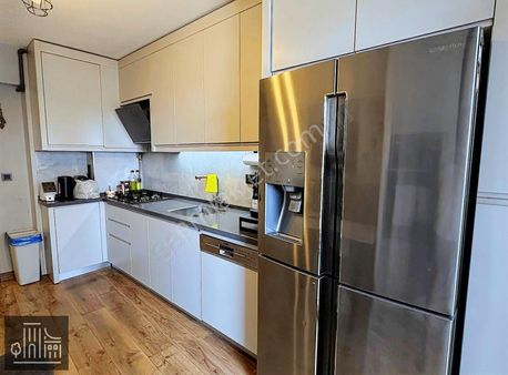 Buca Çamlıpınar'da 4+1 165m2 Arakat Asansörlü Genç Binada Daire