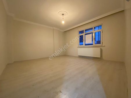 Avrupa Emlak Pınar Mh 95m² 2+1 1.normal Kat,kombili,boyalı,temiz,dolap,parke Yeni(sabit Gelirliye)