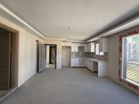 Seferihisar Gözsüzler’de Köşe Konumda Satılık 2+1 Daire