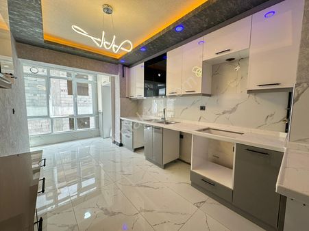 Ufuktepe'de Cadde Üzeri Özel Tasarım En Çok Prim Yapan Bölgede