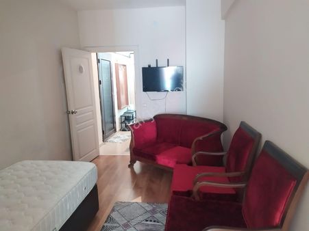 As Emlaktan Cumhuriye Mah.satılık 1+1 Eşyalı Balkonlu Kombili Arapt Daire