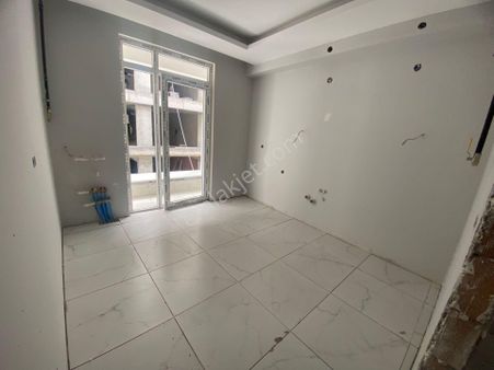 Sınırsız Kredii !! Esenli Cd Yakını Fırsat 78m² 2+0 Daire Bk-19