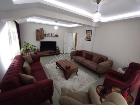 !!! Recep Ümit'ten 71 Evler Mahallesi Abant Caddesi Üzerinde Geniş 5+1 Dubleks Satılık Daire !!!