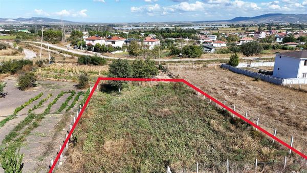 602 M2 Doğalgaz Müstakil Köy Evi, Arsa 2 Kat %50 İmarlı Hasanbey