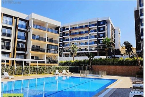 Kuşadası Değirmendere Mah 3+1 Havuzşu Site İçerisimde Satılık Daire