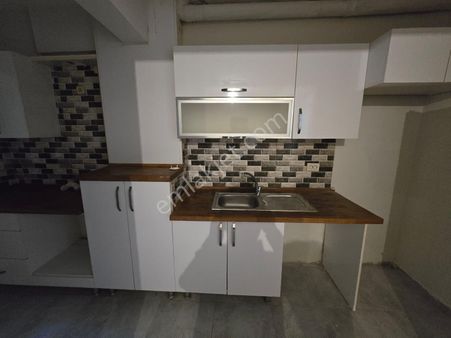 Balçovada Metro Yakını Kiralık Bahçeli 1+1 Daire