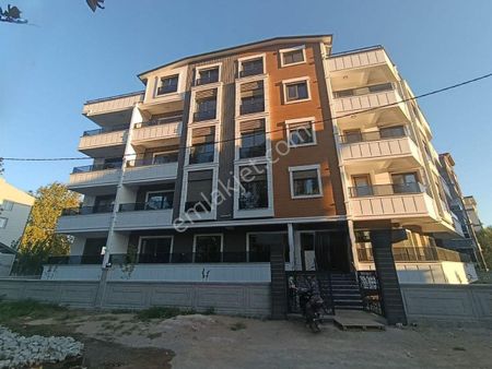Akçayda Doğalgazlı Asansörlü Ara Kat 1+1 Sıfır Lüx Daire
