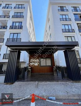 Küçükyalı Metroya 9dk Yürüme Güvenlikli Otoparklı 2+1 Kiralık