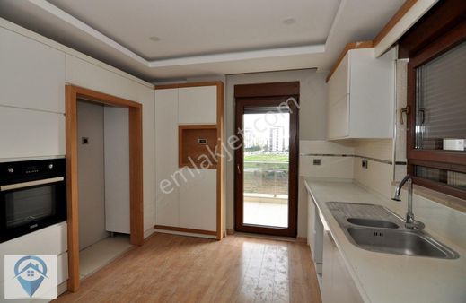 Uncalıda Vatandaşlığa Uygun Site İçi 4+1 Satılık Daire