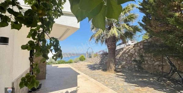 Mordoğan Ar-ko Sıtesınde Denız Manzaralı 4+1 Eşyalı Kıralık Vılla