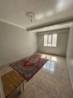 Uğurlu Emlaktan Direklide Satılık 3+1 En Üst Kat.