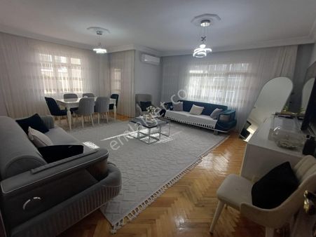 Zeytinburnu Nuripaşada Caddeüstü 2+1 100m² Köşebaşı Satılık Daire Osmanlı Emlak