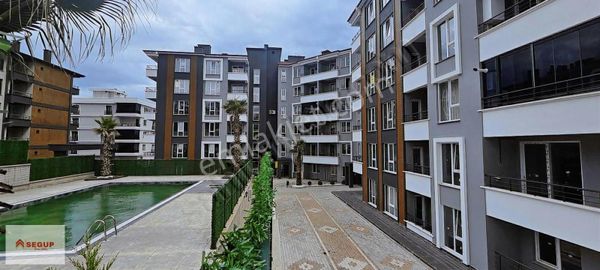 Segup'tan Havuzlu Sitede Satılık Sıfır Eşyalı 1+1 (3)