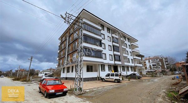 Deka Gayrimenkul'den Fatih Mah. 3+1 Mükemmel Konumda Kiralık