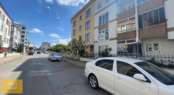 Deka Gayrimenkulden Kiralık 3+1 Tramvaya 2 Dk Yürüme Mesafesinde