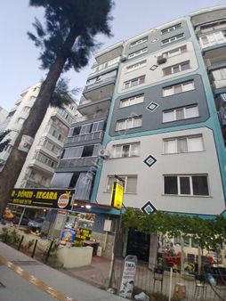 Satılık Torbakent Sitesinde 120 M2 Doğalgazlı Asansörlü Çift Cepheli Çift Balkonlu Ara Daire