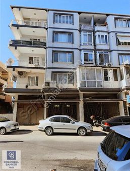 Altınova'nın Kalbinde 3+1 Huzurlu Ve Geniş Yaşam Alanı!