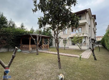 Remax Hür Uğur Çakar'dan İstiklal Mahallesin De Kiralık Daire