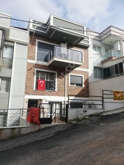 Adatepe Mahallesinde Emsallerine Göre M2 Si Büyük 2+1 Doğalgazlı Eşyalı Kiralık Daire