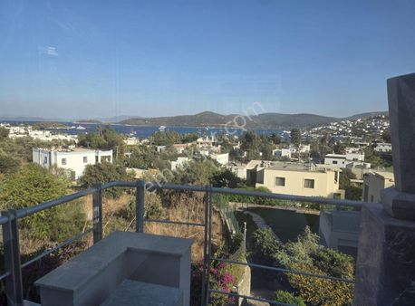 Bodrum Türkbükün'de Denize Yürüme Mesafesinde Harika Manzaralı