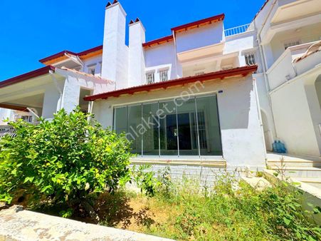 Kuşadası Yavansuda Masrafsız Doğalgaz Kapıda Satılık 3+1 Yazlik