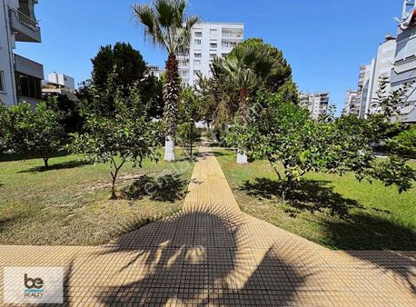 Antalya Güzeloba'da 3+1 Deniz Manzaralı Satılık Daire