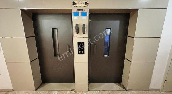 Havaalanı Yolu Üstünde 3+1 100 M2 Teraslı Satılık Daire