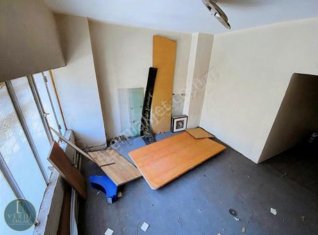 Alsancak Kıbrıs Şehitleri Yakını Kiralık Dükkan