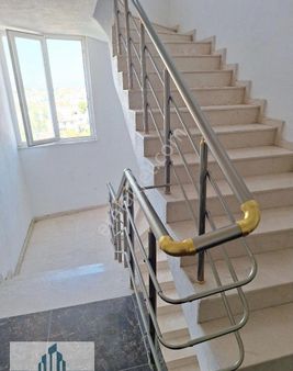 Usta Gayrimenkul'den Hastaneye Yürüme Mesafesinde Eşyalı Stüdyo Daire