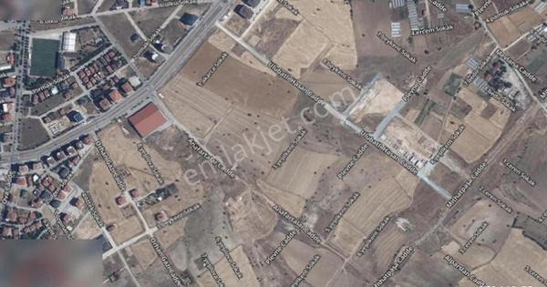 Fatih Mahallesi'nde 4 Kata İmarlı Arsa