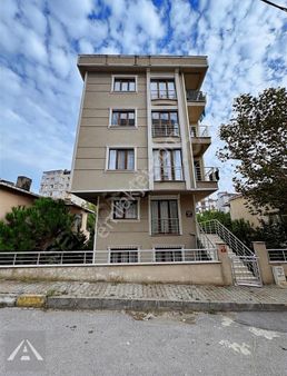 Bağlarbaşı Metro'ya Yürüme Mesafesin'de Katta 2+1!