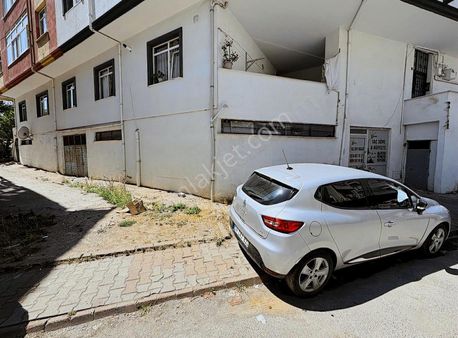 Sancaktepe Sarıgazi Mah Satılık 400m2 Düz Ayak Dükkan & Depo