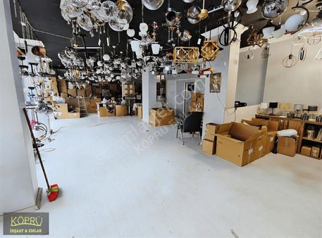 Gazi Mah'de Okul Caddesinde 280m2 İki Katlı Kiralık Dükkan