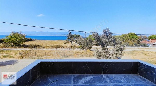 Rw Nefes'ten İskele'de Müstakil, Deniz Manzaralı Tripleks Villa