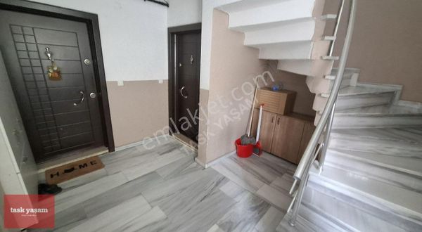 Tuzla Şifa Mah.merkezi Konum Müstakil Bina 2+1 Satılık Daire