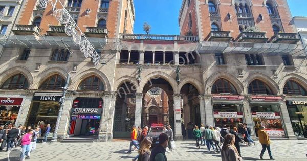 Erkutun'dan, İstiklal Cd. Paraleli, Galatasaray L. İle St. Antuan Kilisesi Arasında Kiralık Daire