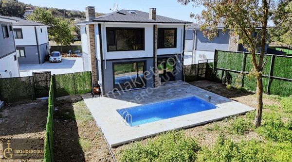 Denize Yakın Konumda Müstakil Villa