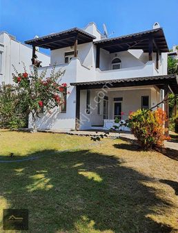 Güllükte Panoramik Deniz Manzaralı, Site İçi Müstakil 2+1 Villa