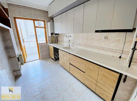 Esertepe Bankalar Cad Üzeri Katta Yeni Mutfak Dolaplı İskan 3+1