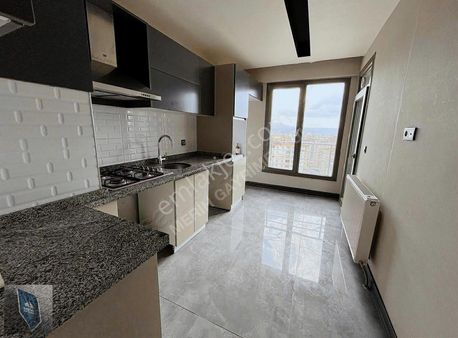 Öztoprak İnşaat Ultra Lüks Çift Banyolu Bağımsız Mutfaklı