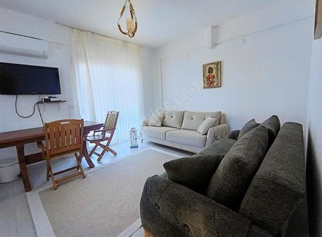 Datça Mahallesi'nde 1+1 Eşyalı Kiralık , Bahçeli Daire