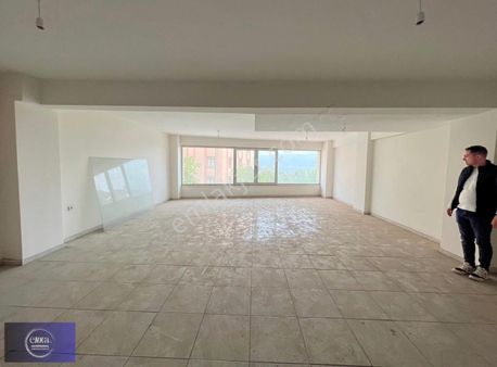 Körfez Atalar Mah. Cadde Üzeri Satılık 250 M2 Dükkan